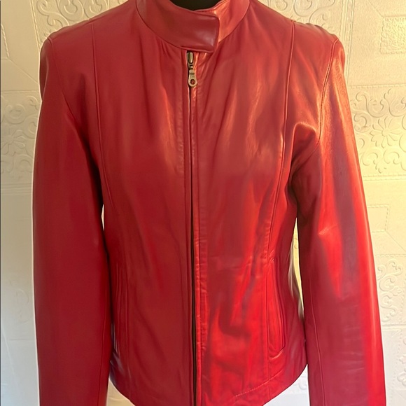 Red Leather Jacket with Fitted Silhouette - Picture 2 of 16